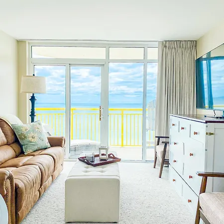 Bay Watch Resort Luxe Oceanfront End Unit